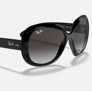 Jackie Ohh II Ray-Ban Sunglasses